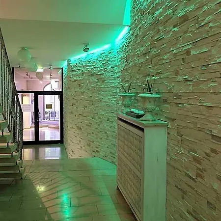 Hotel Brunnenhof International 3*